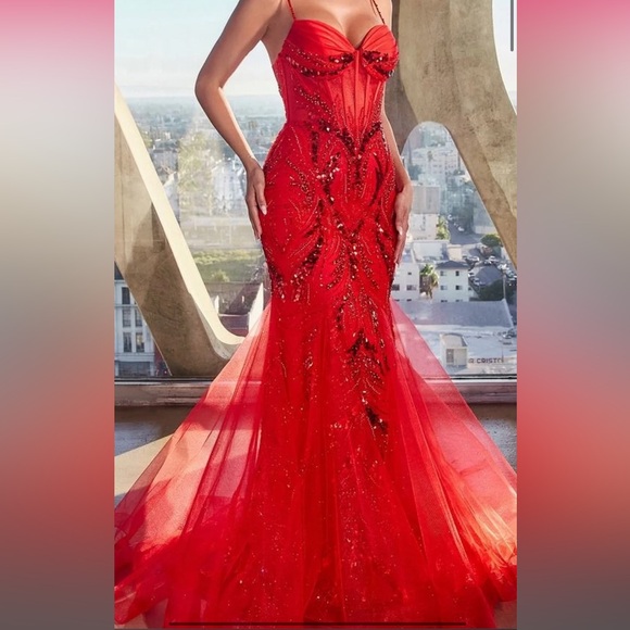 Red Mermaid Style Gown -Plus Free Surprise Gift 🎁 - Picture 1 of 16